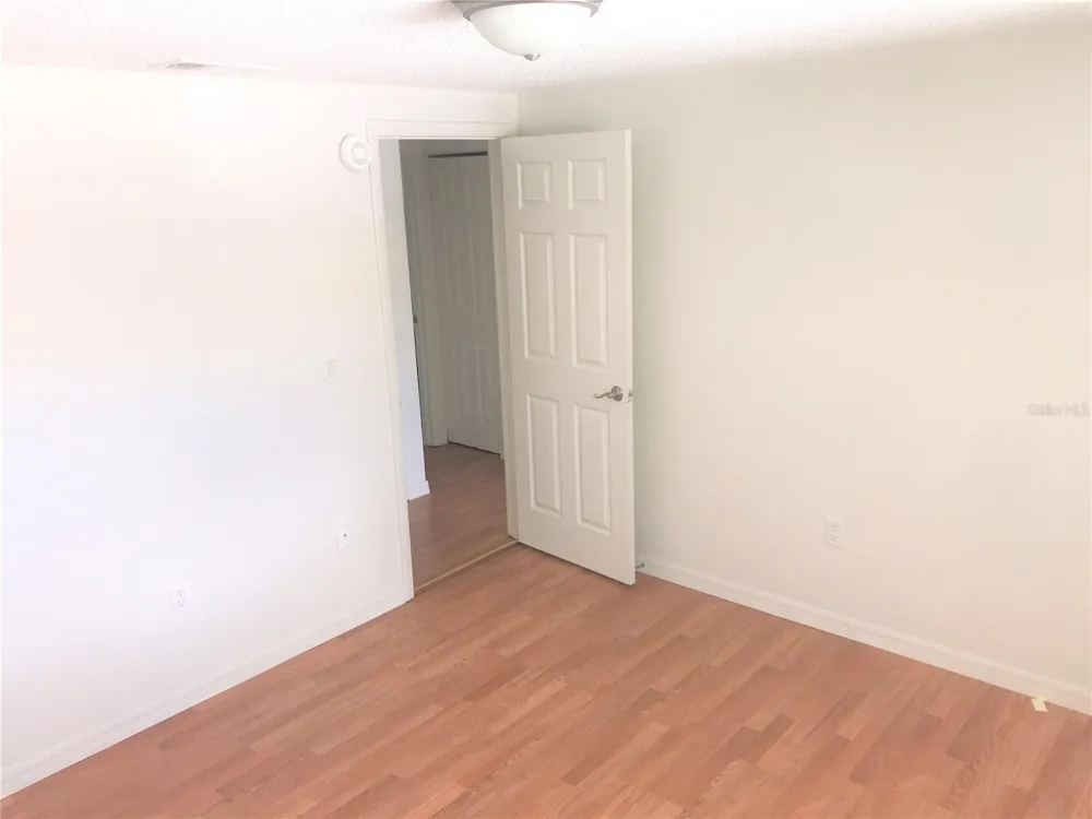 1323 54TH AVENUE E #16E Bradenton, FL 34203