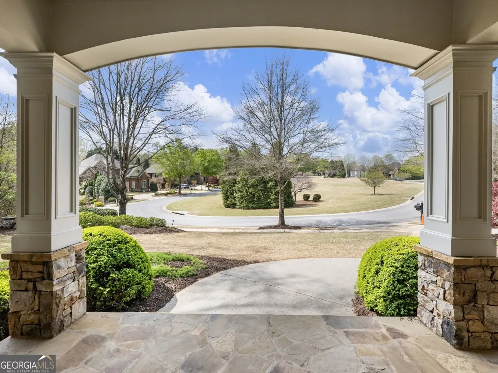 2279 Weeping Oak DR Braselton, GA 30517