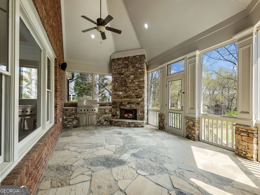 2279 Weeping Oak DR Braselton, GA 30517