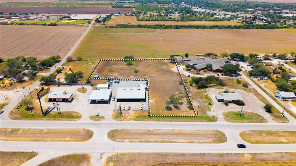 1400 Loop 459 Mathis, TX 78368