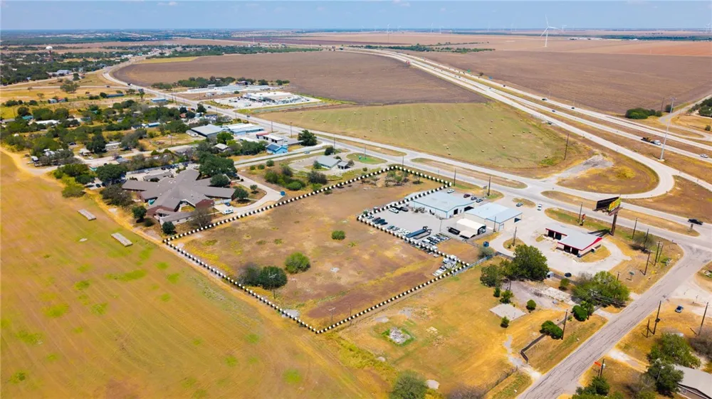 1400 Loop 459 Mathis, TX 78368