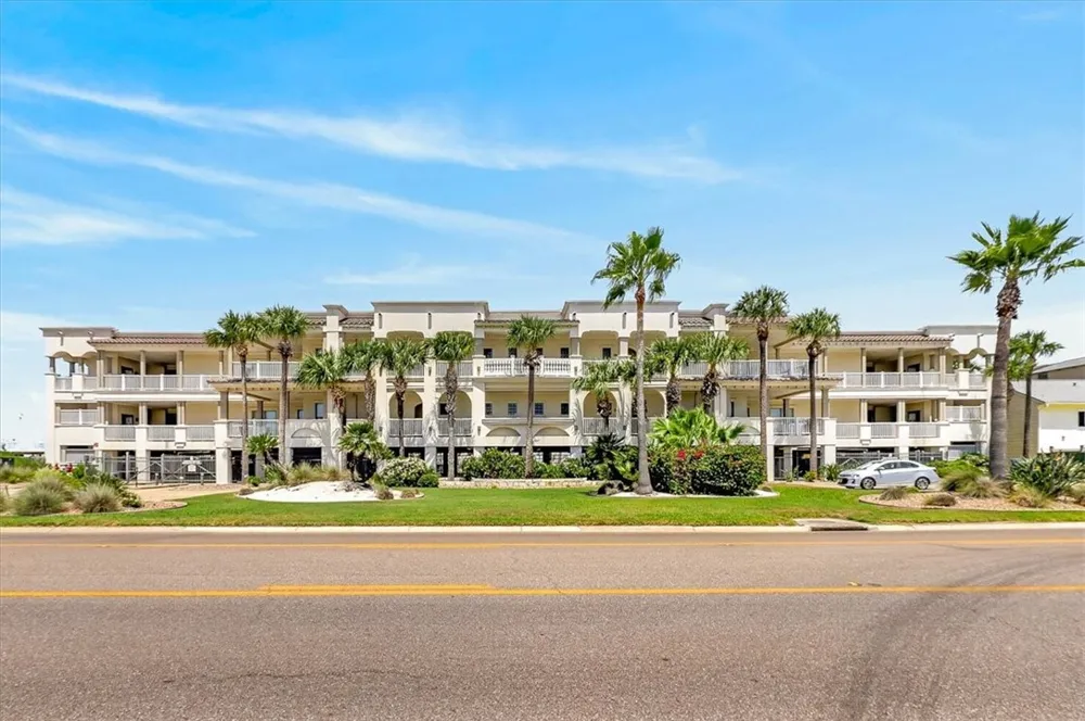 224 W Cotter Avenue #206 Port Aransas, TX 78373