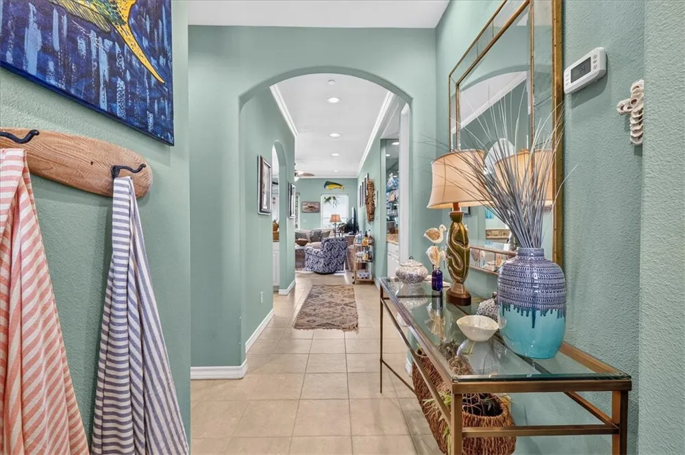 224 W Cotter Avenue #206 Port Aransas, TX 78373