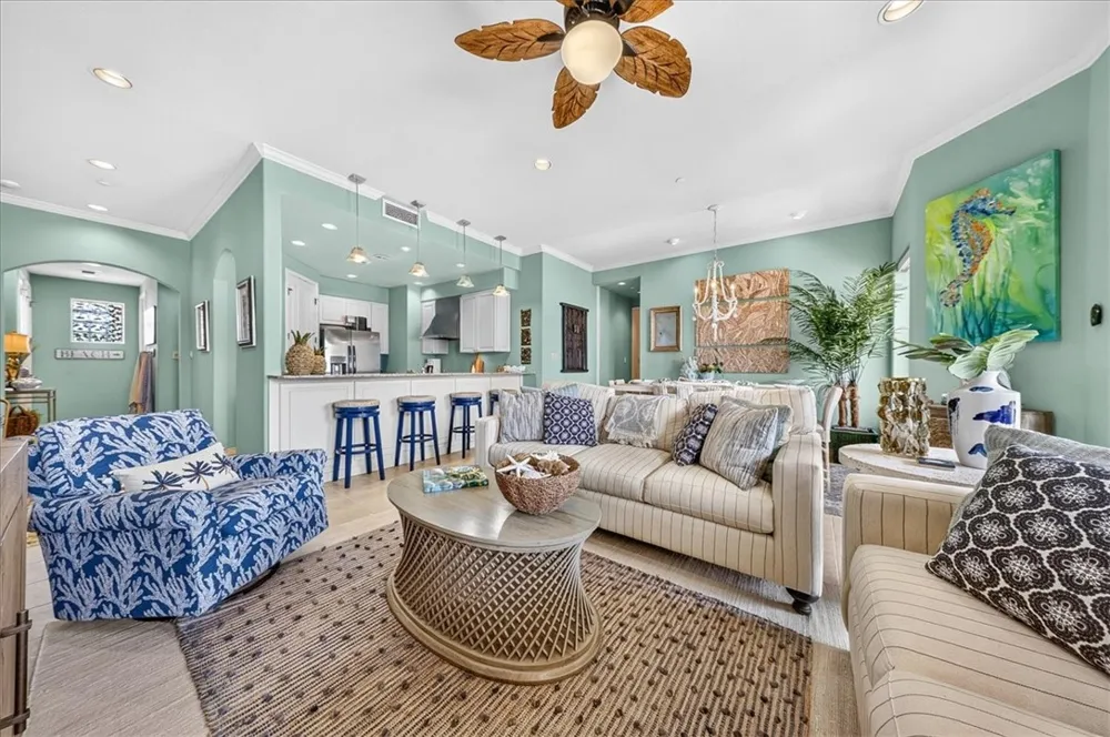 224 W Cotter Avenue #206 Port Aransas, TX 78373