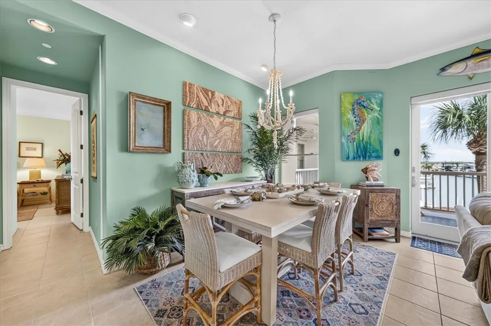 224 W Cotter Avenue #206 Port Aransas, TX 78373