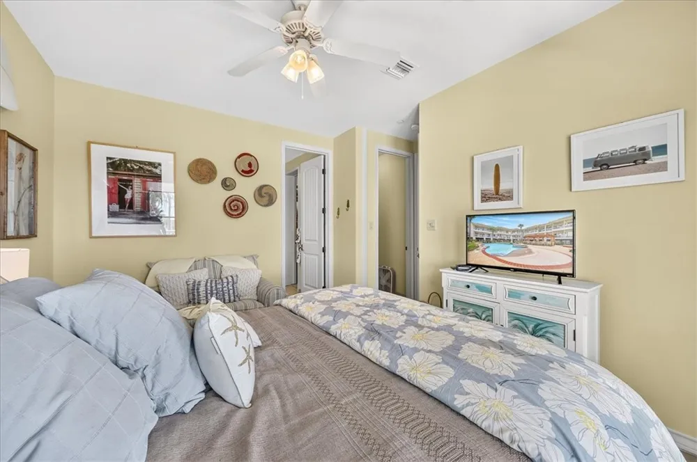 224 W Cotter Avenue #206 Port Aransas, TX 78373