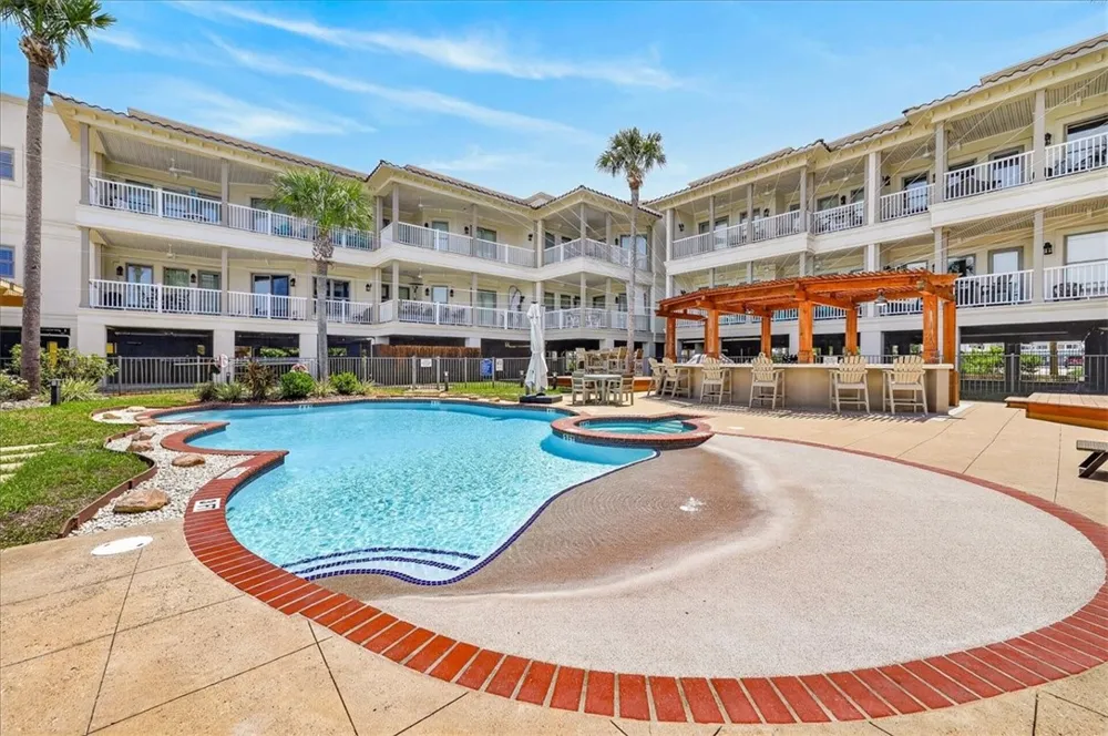 224 W Cotter Avenue #206 Port Aransas, TX 78373