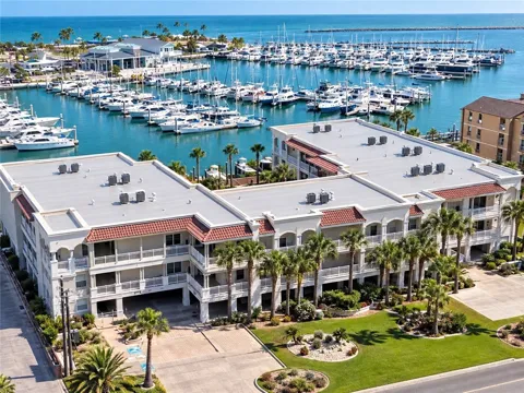 224 W Cotter Avenue #206