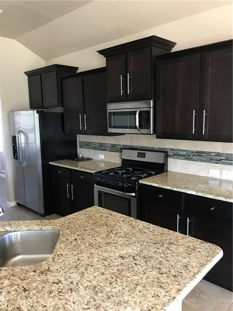 8213 Reggio Street Round Rock, TX 78665