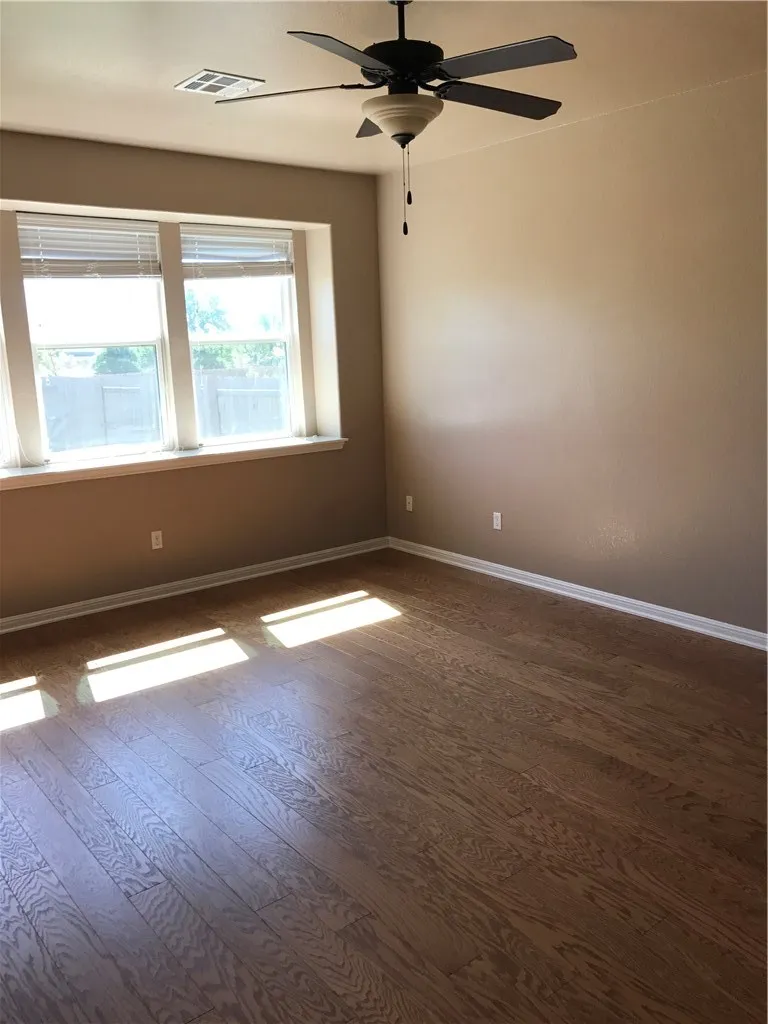 8213 Reggio Street Round Rock, TX 78665