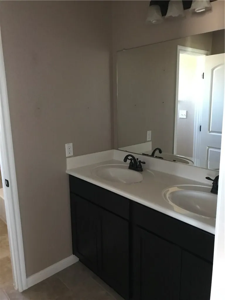 8213 Reggio Street Round Rock, TX 78665