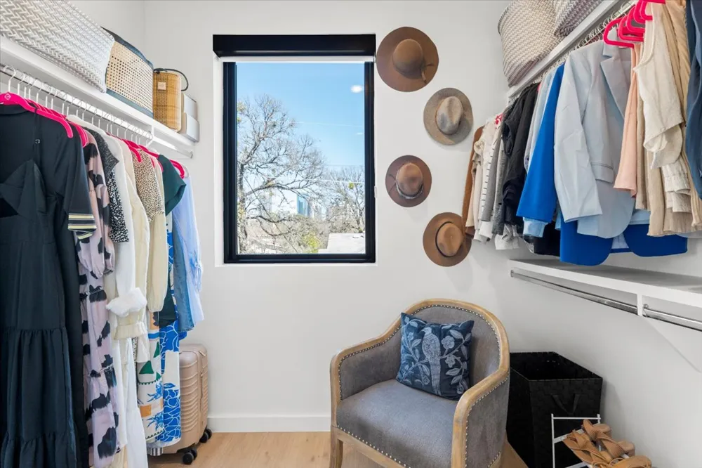 1225 Hillside Avenue #4 Austin, TX 78704