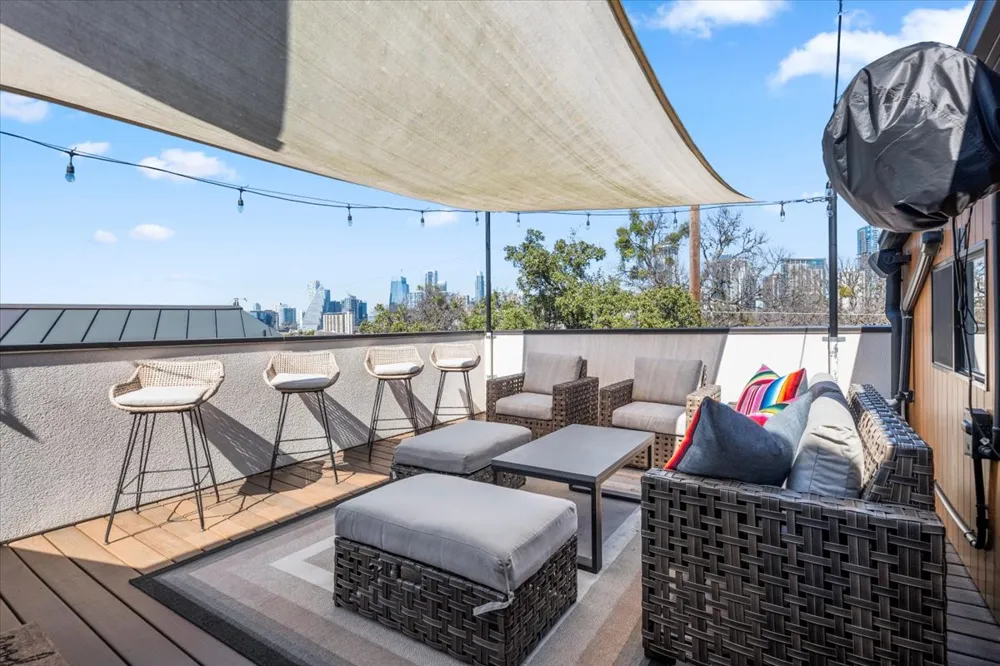 1225 Hillside Avenue #4 Austin, TX 78704