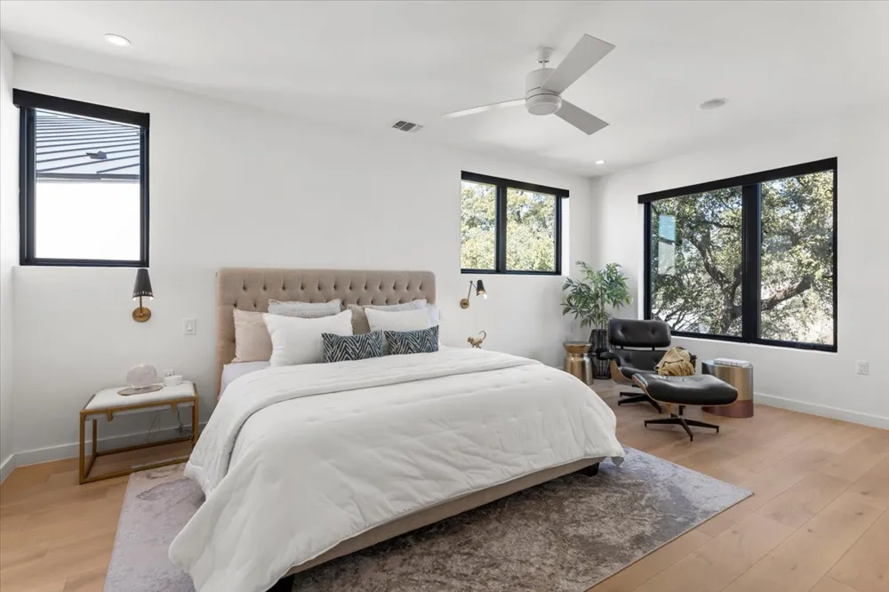 1225 Hillside Avenue #4 Austin, TX 78704