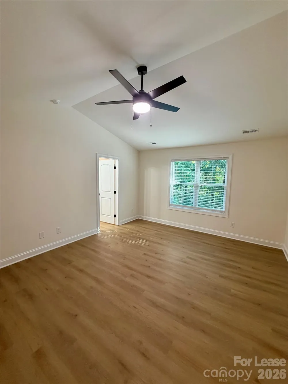 1211 Brecken Court Kannapolis, NC 28081