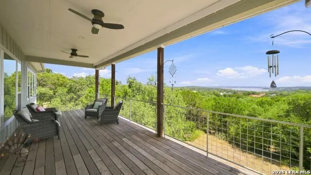129 Riedel Ln Canyon Lake, TX 78133