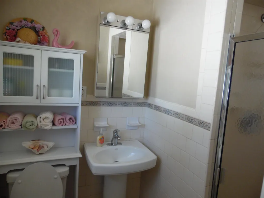 206 BLISS Ave Somers Point, NJ 08205