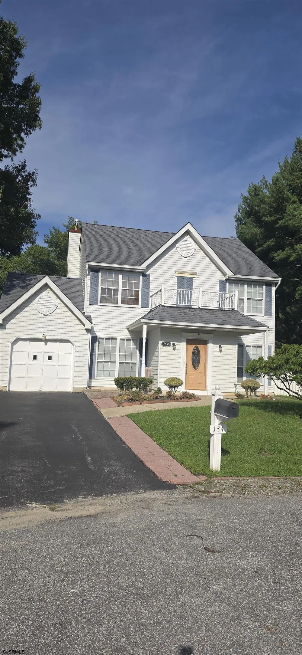 154 Navasink Ct Galloway Township, NJ 08205