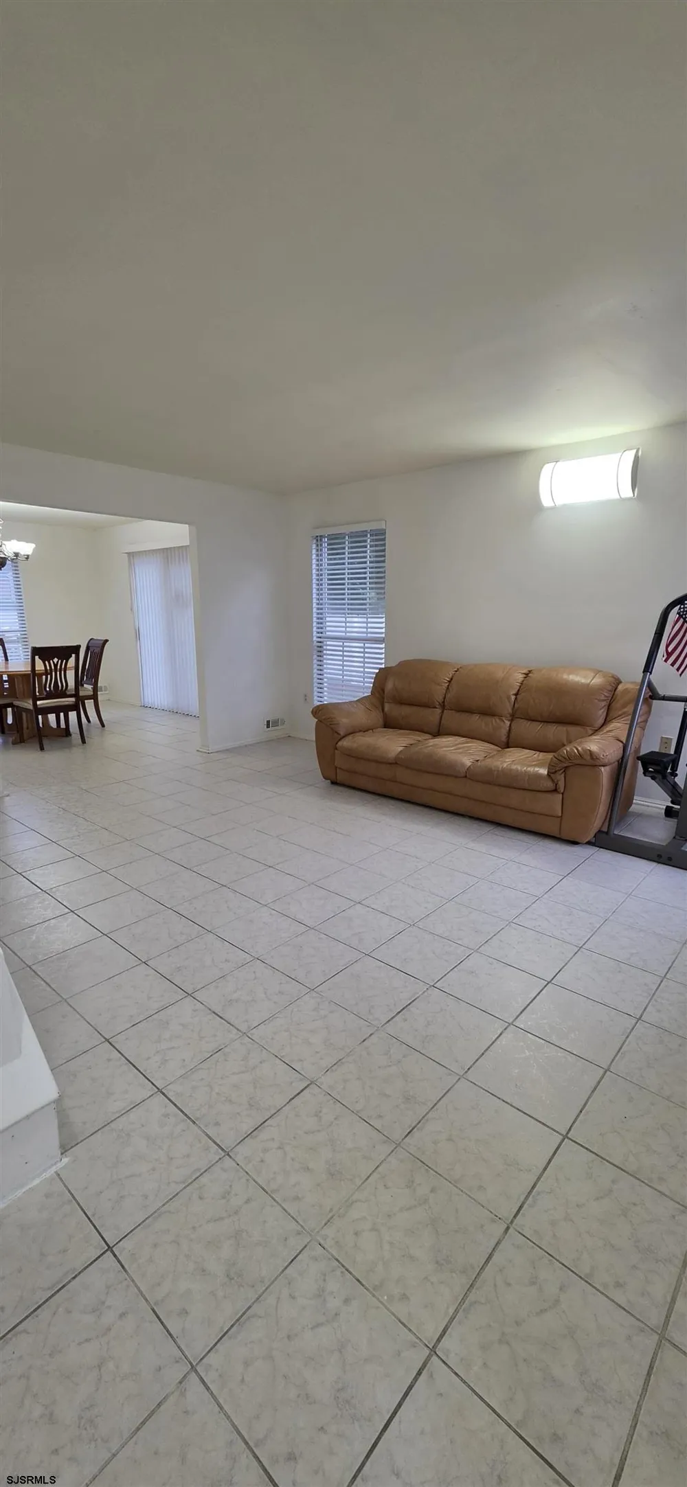 154 Navasink Ct Galloway Township, NJ 08205