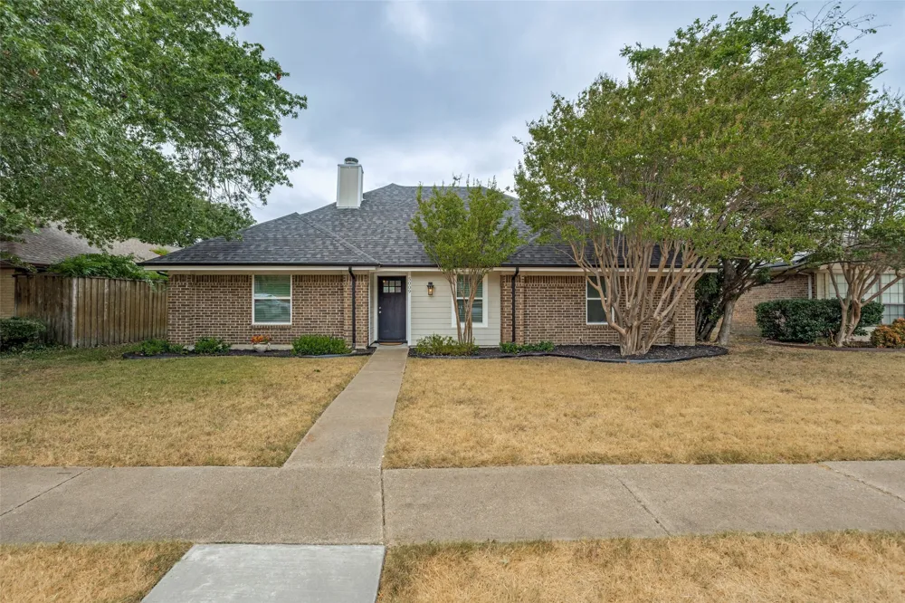 5009 Eagle Pass Plano, TX 75023