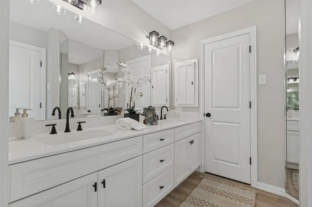 5009 Eagle Pass Plano, TX 75023