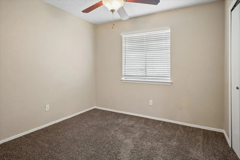1213 Frio Lane Garland, TX 75040