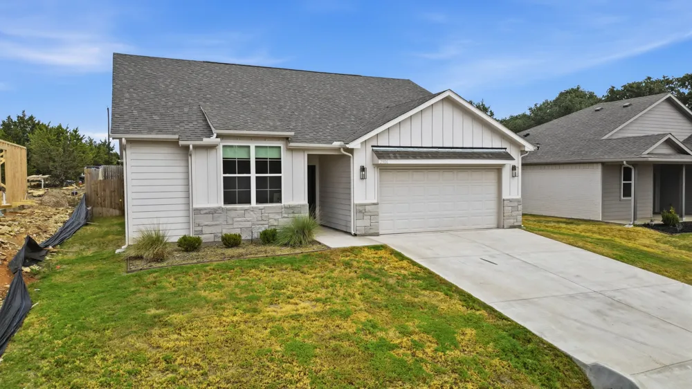 2306 Pedernales Court Granbury, TX 76048
