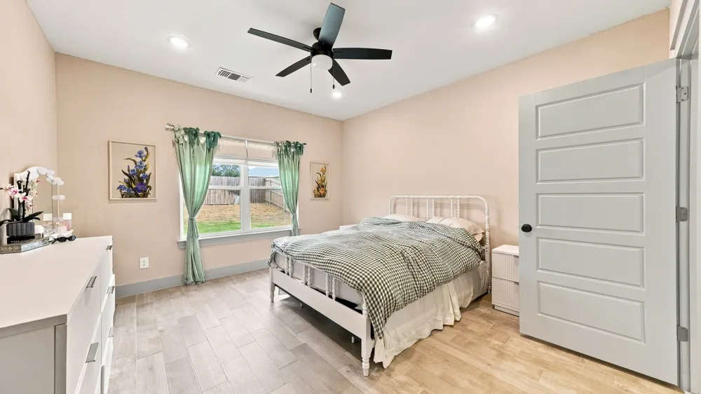 2306 Pedernales Court Granbury, TX 76048