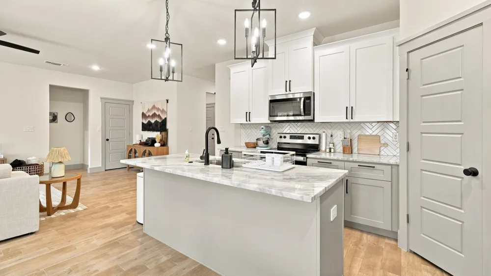 2306 Pedernales Court Granbury, TX 76048