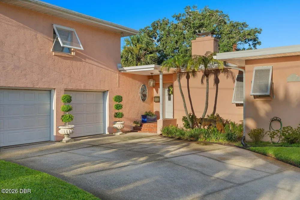 1209 Halifax Avenue Daytona Beach, FL 32118