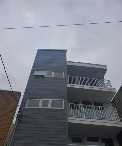 6105 PARK AVE