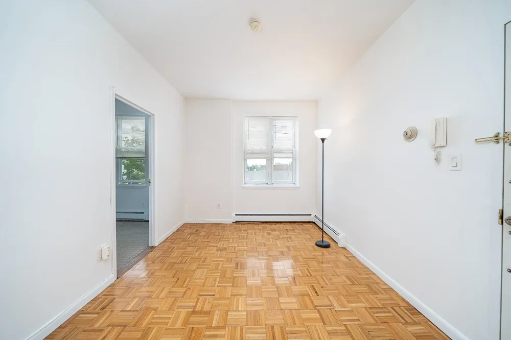 314 PATERSON PLANK RD Union City, NJ 07087