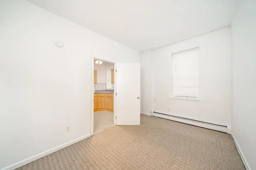 314 PATERSON PLANK RD Union City, NJ 07087