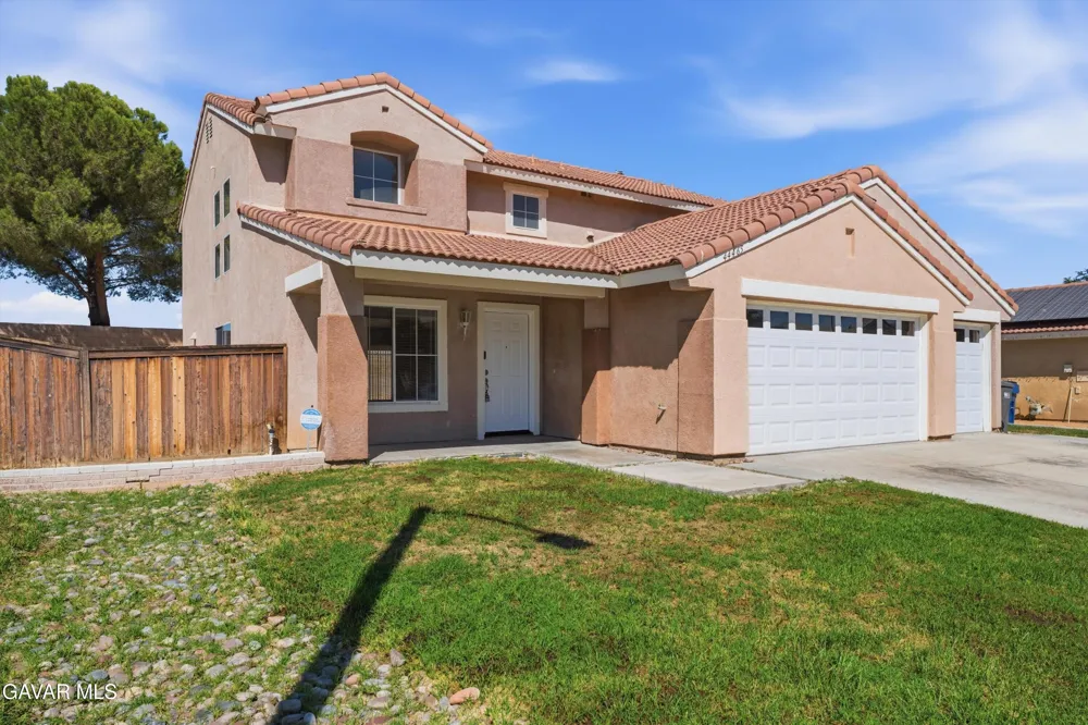 44465 Ranchwood Avenue Lancaster, CA 93536