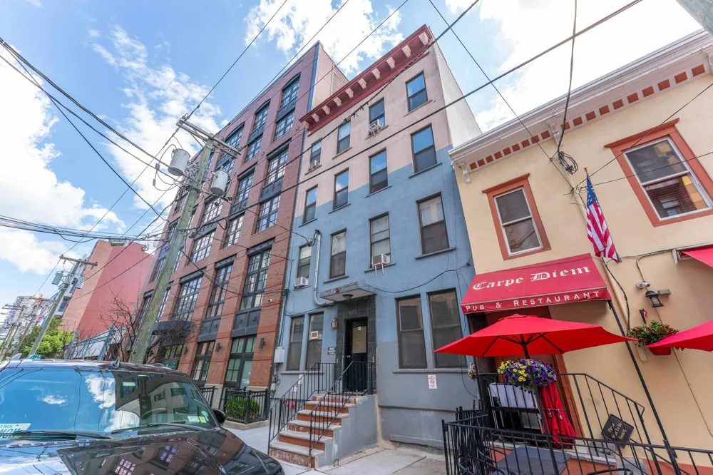 1409 GRAND ST Hoboken, NJ 07030