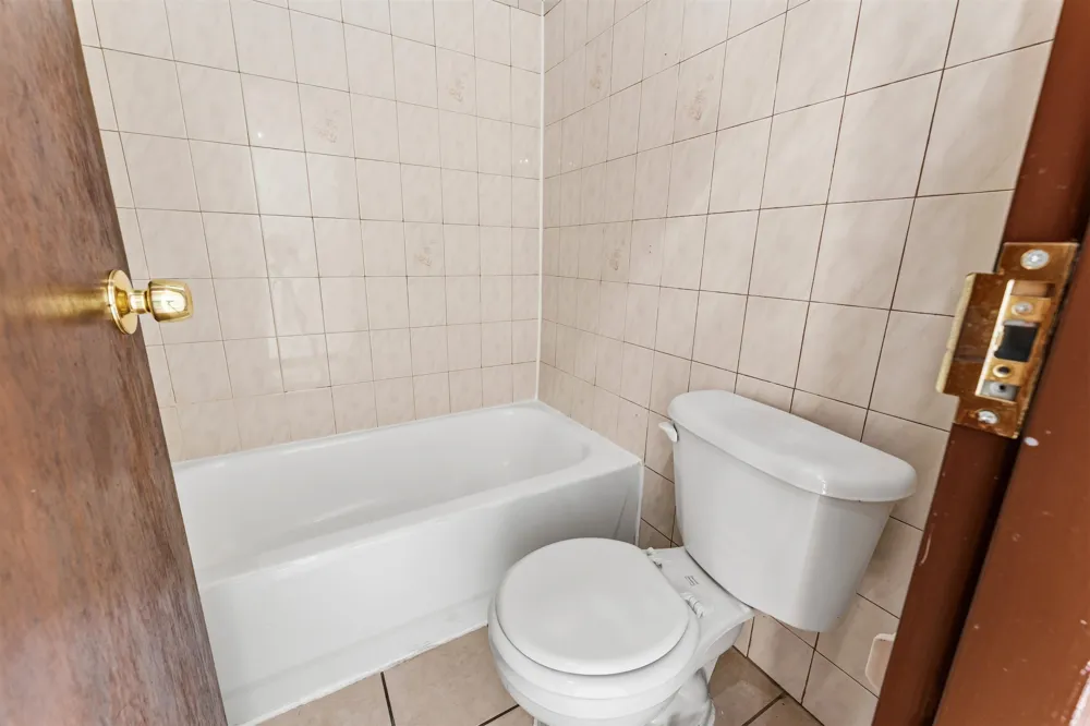 1409 GRAND ST Hoboken, NJ 07030