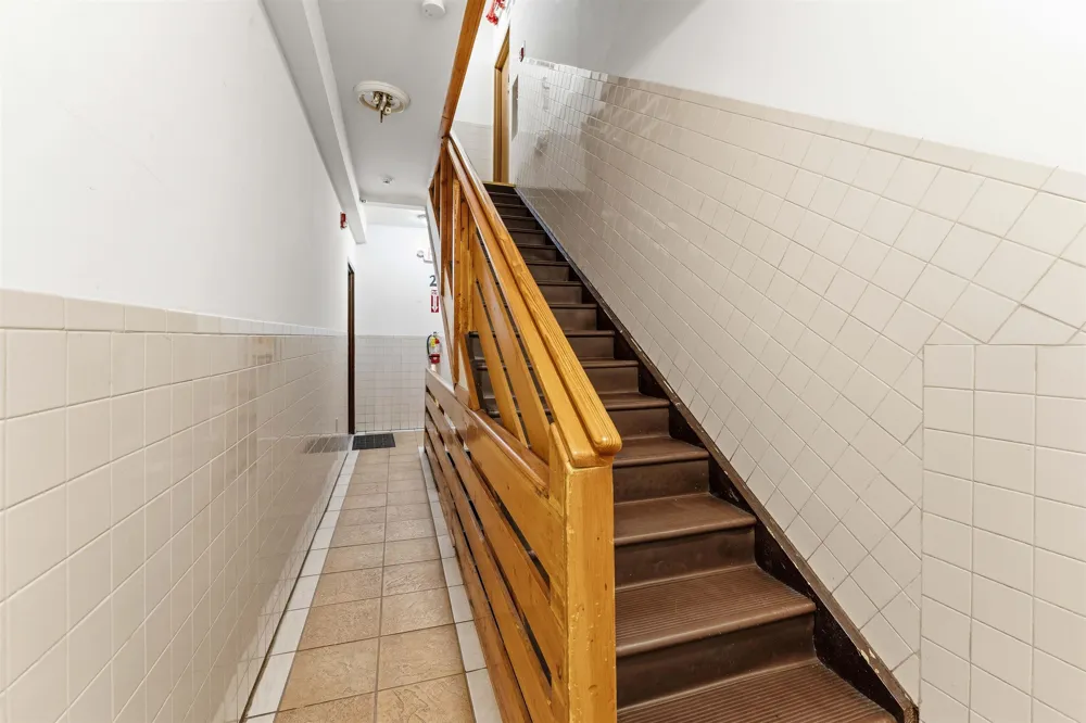 1409 GRAND ST Hoboken, NJ 07030