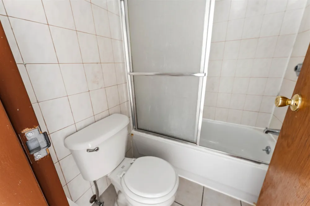 1409 GRAND ST Hoboken, NJ 07030