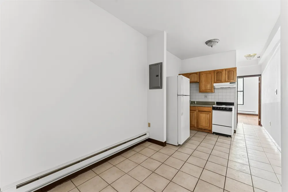 1409 GRAND ST Hoboken, NJ 07030