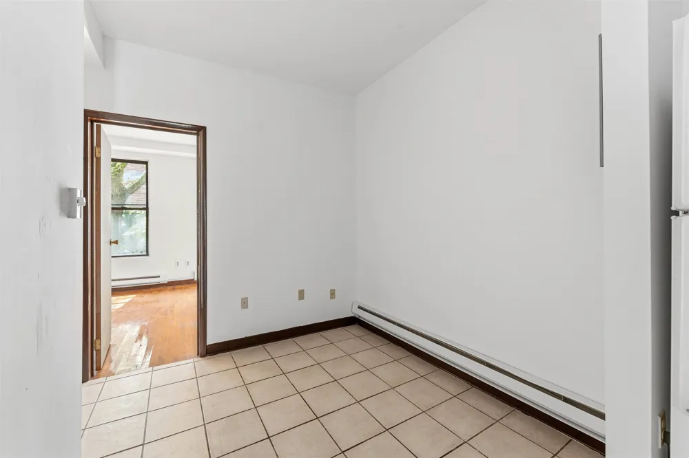 1409 GRAND ST Hoboken, NJ 07030
