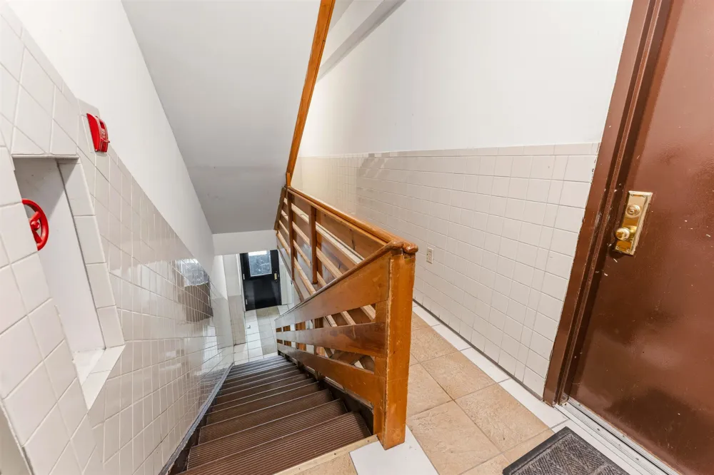 1409 GRAND ST Hoboken, NJ 07030