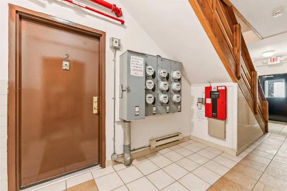 1409 GRAND ST Hoboken, NJ 07030