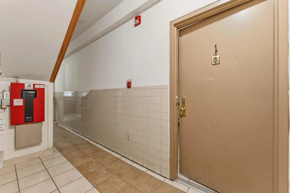 1409 GRAND ST Hoboken, NJ 07030
