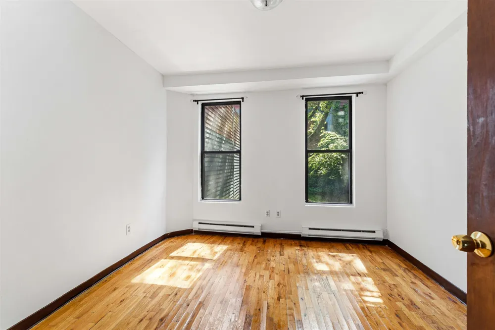 1409 GRAND ST Hoboken, NJ 07030