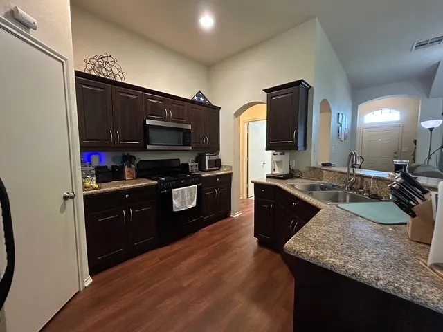 15111 Pidmont Lane College Station, TX 77845