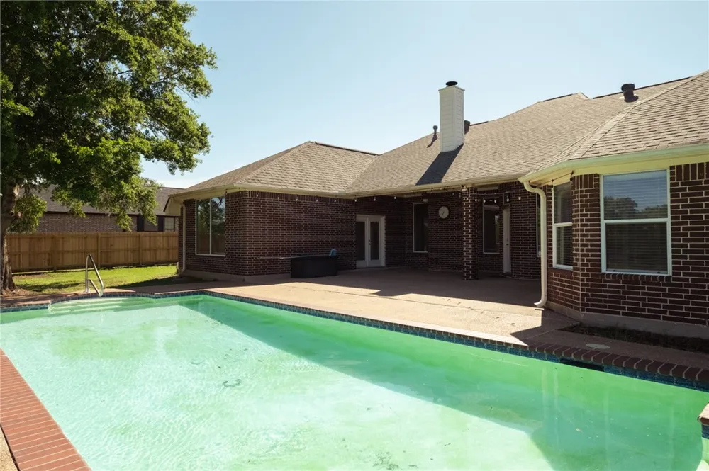 4017 Austins Estates Drive Bryan, TX 77808