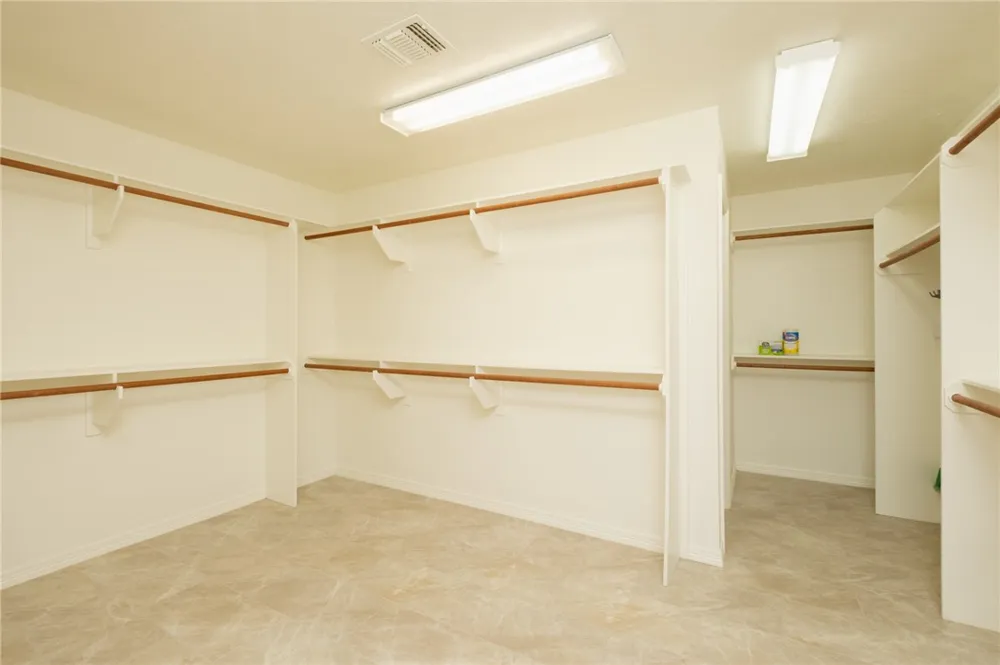 4017 Austins Estates Drive Bryan, TX 77808