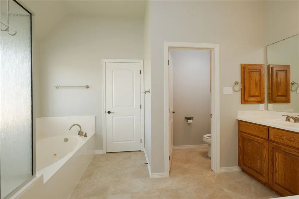 4017 Austins Estates Drive Bryan, TX 77808