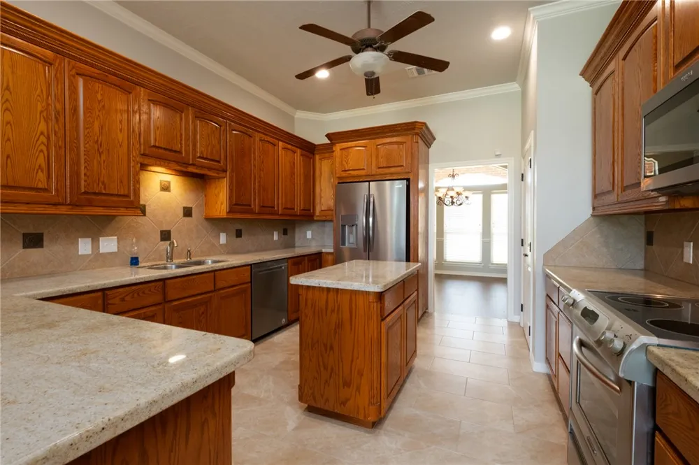 4017 Austins Estates Drive Bryan, TX 77808