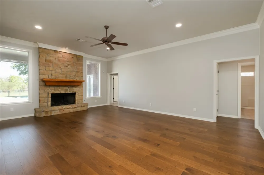 4017 Austins Estates Drive Bryan, TX 77808